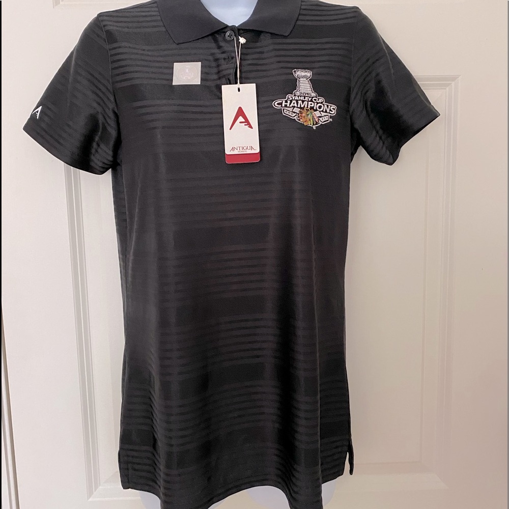 Womens Chicago Blackhawks 2015 Stanley Cup Champs golf polo. NWT